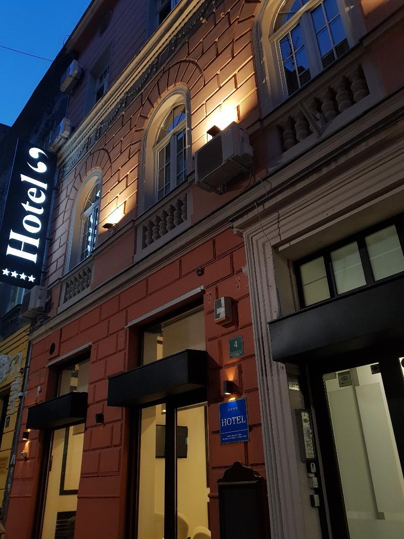 Story 4* Sarajevo